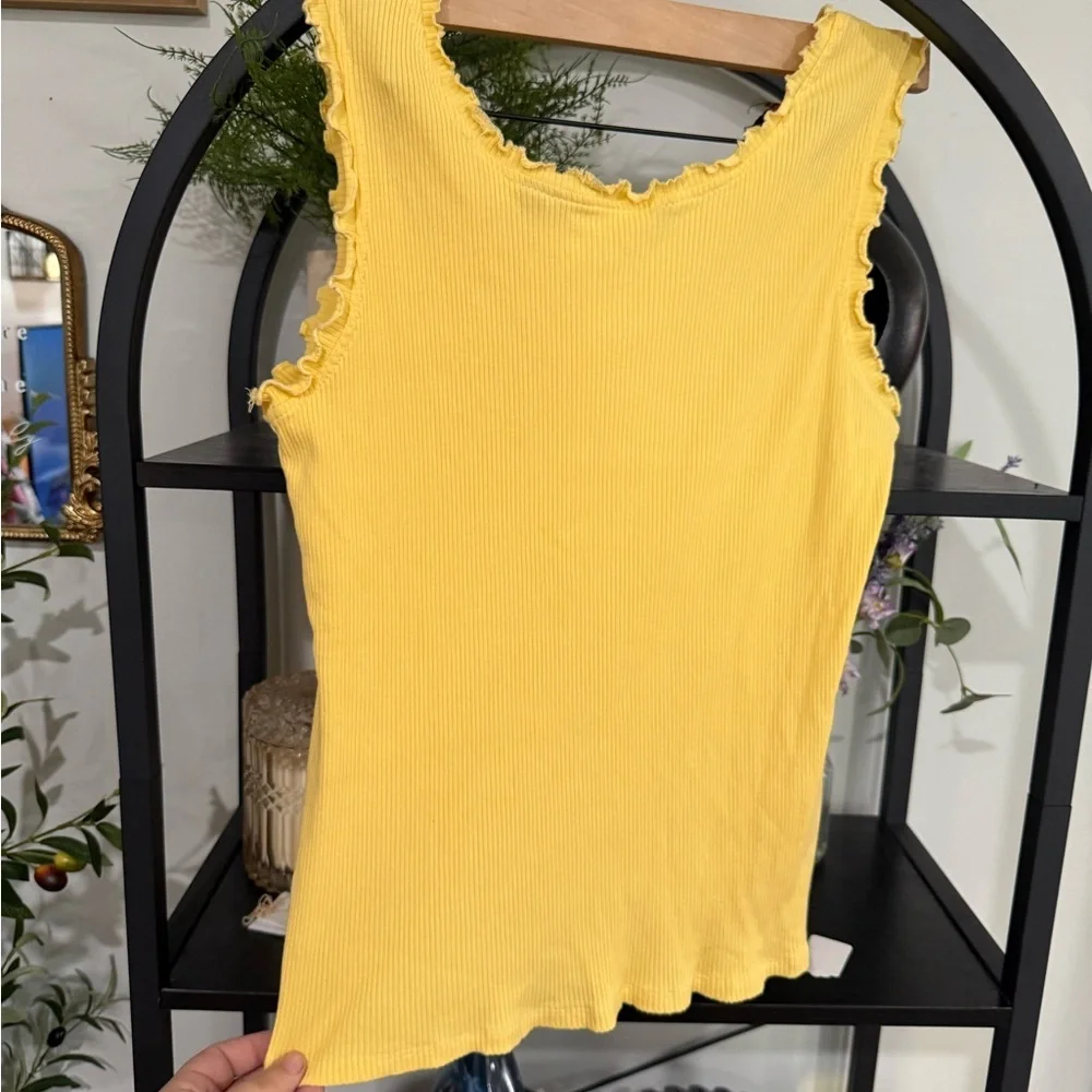 Vero Moda Yellow Ribbed Ruffled Tank Top size xl - Picture 4 of 4